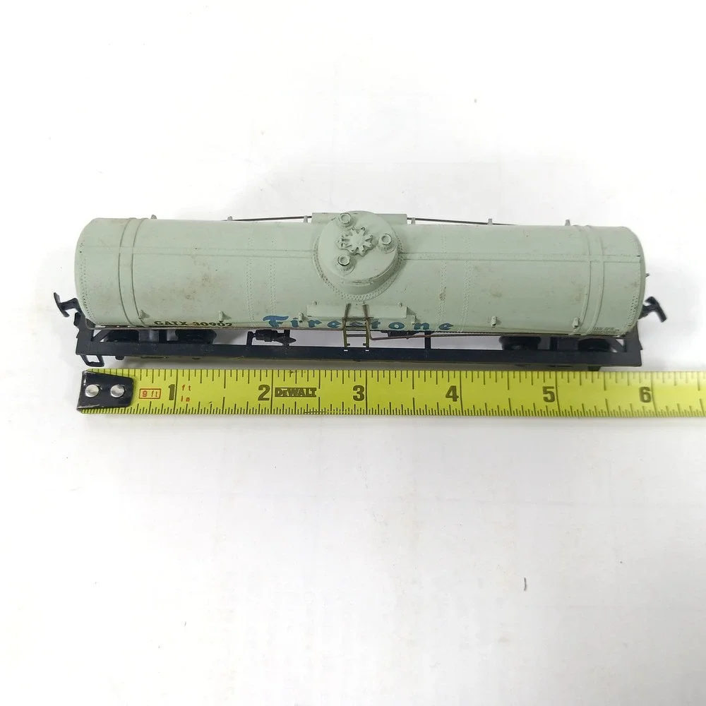 Firestone Rubber Latex GATX 30902 Tank Car HO Scale Train Green